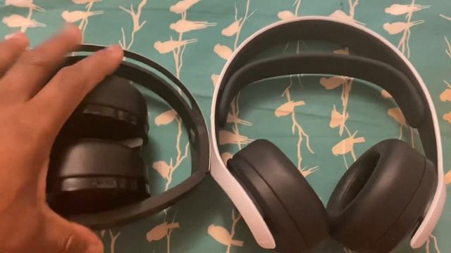 Pulse 3D Headset Vs Platinum Headset