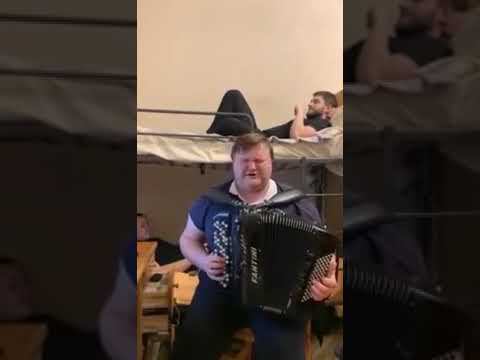 Из глубокого запоя выхожу я как из боя! смотреть онлайн