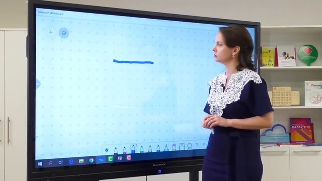 1 класс. Математика. Фигуры на точечной бумаге. 18.05.2020 смотреть онлайн