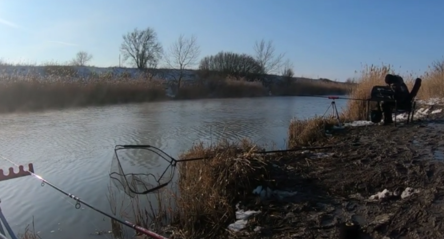 ЛОВЛЯ ФИДЕРОМ ЗИМОЙ НА ОТКРЫТОЙ ВОДЕ. ТО,ЧТО МЫ ЗДЕСЬ УВИДЕЛИ,ОЧЕНЬ НАС УДИВИЛО. ТЕПЛЫЙ КАНАЛ (ГРЭС) смотреть онлайн