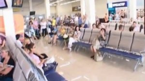 Флешмоб "Миллионный пассажир Уральских Авиалиний". Г.Екатеринбург, 2010г.