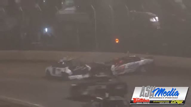Modified Sedans: Ty Galley Crash - Kingaroy Speedway смотреть онлайн