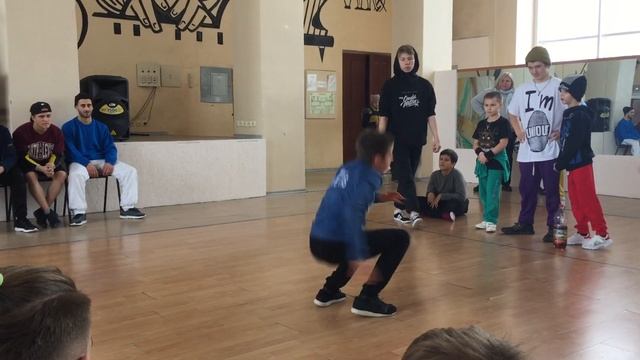 Avetis VS Keripaz. Хороший баттл! смотреть онлайн