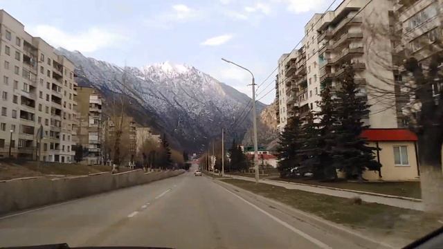 Тырныауз. По дороге на Эльбрус... смотреть онлайн