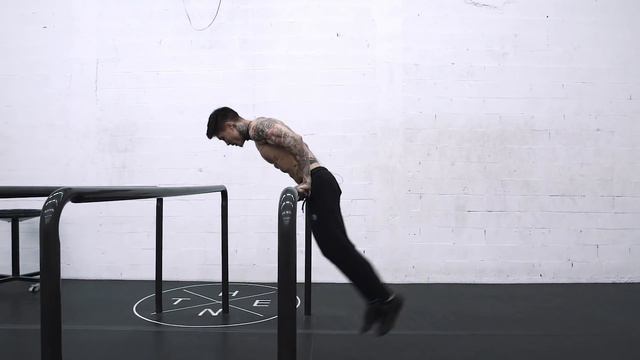How To Jump On The Bar | THENX смотреть онлайн