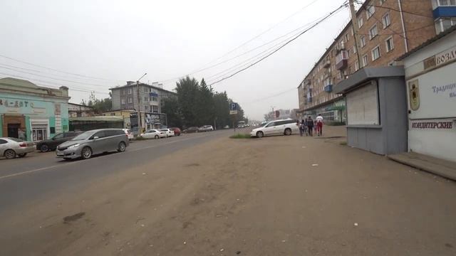 Город затянуло дымом,монтаж городских качелей.. смотреть онлайн