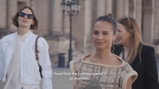 Show Impressions: Women’s Spring-Summer 2023 Fashion Show| LOUIS VUITTON смотреть онлайн