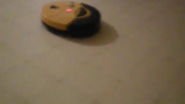 iRobot Dirt Dog 1100 Undocking & Docking смотреть онлайн