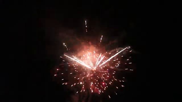 салют "Оман" (36 залпов, калибр 1,2) смотреть онлайн