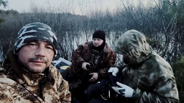 УТИНАЯ ОХОТА | ЖИВЕМ НА ОЗЕРЕ В ПЛАВУЧЕМ ДОМЕ смотреть онлайн