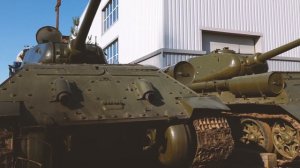 Запуск двигателя Танка Т34-85 [ Музей «Битва за Ленинград» им. З. Г. Колобанова ]