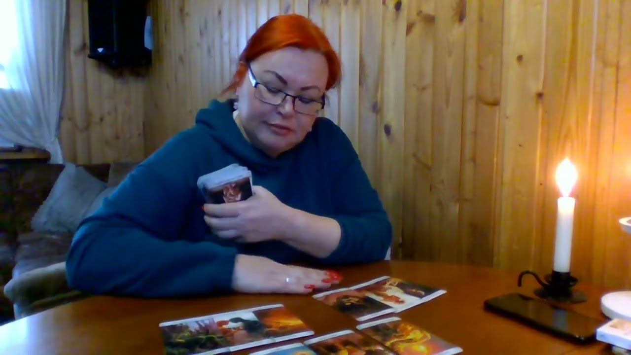 Расклад на картах Таро предстоящих событий в России на март 2023.