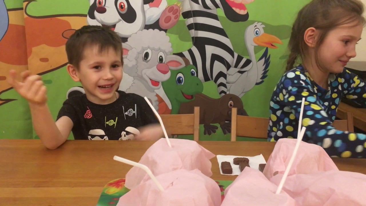 Челлендж с бокалами