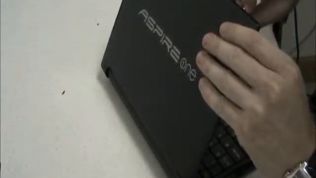 How to replace a Screen on an Acer Aspire One D255 смотреть онлайн