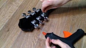 Как разобрать литой гитарный колок