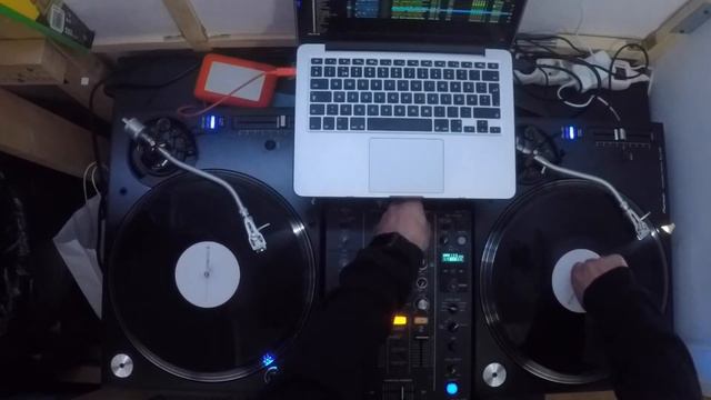 Pioneer PLX-1000 & DJM 450 --- HardTechno MIX II смотреть онлайн
