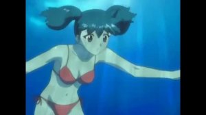 Девочка-купальщица под водой