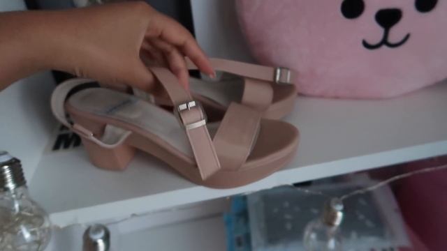 КАК ПОДРУЖКИ! ОБУСТРАИВАЕМ КОМНАТУ / РАЗБИРАЕМ ПОЛКИ/ Niky Sarang/11.07.18 смотреть онлайн