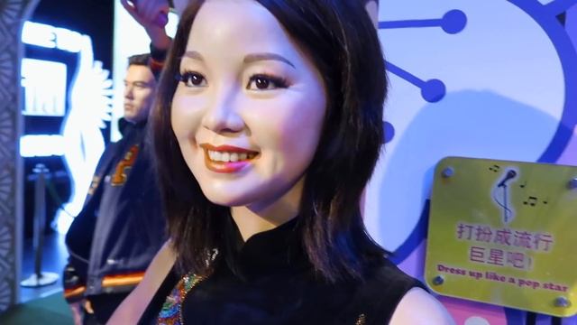 VLOG | Martyn Visits Madame Tussauds Singapore! смотреть онлайн