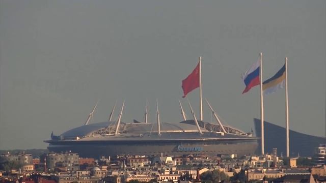 Три огромных флага установлены у Лахта-центра в Санкт-Петербурге смотреть онлайн