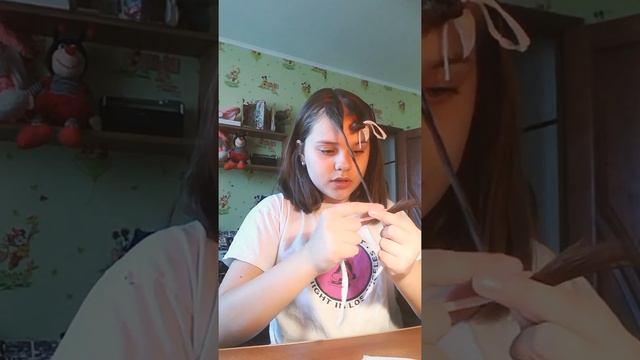 Как делать кудряшки легко и быстро?/Причёска за 5 минут/Причёска на короткие волосы/ смотреть онлайн