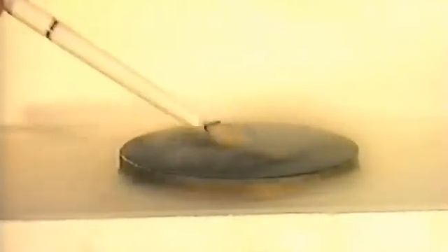 Токи Фуко, Левитация магнита над ВТСП керамикой смотреть онлайн