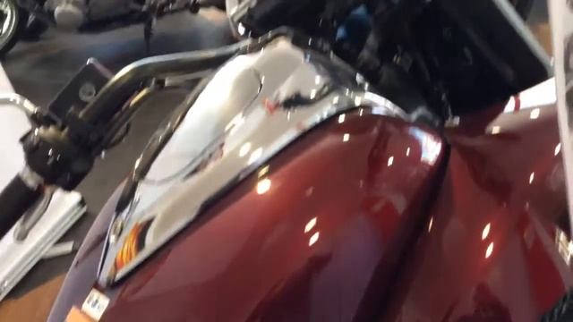 GL1800 Goldwing F6C смотреть онлайн