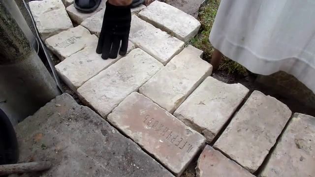 Садовая дорожка из кирпича на даче своими руками дедовским методом смотреть онлайн
