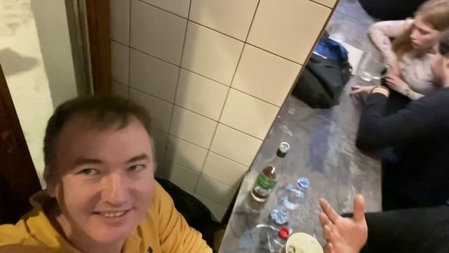 Что происходит в Зинзивере в пятницу вечером? смотреть онлайн