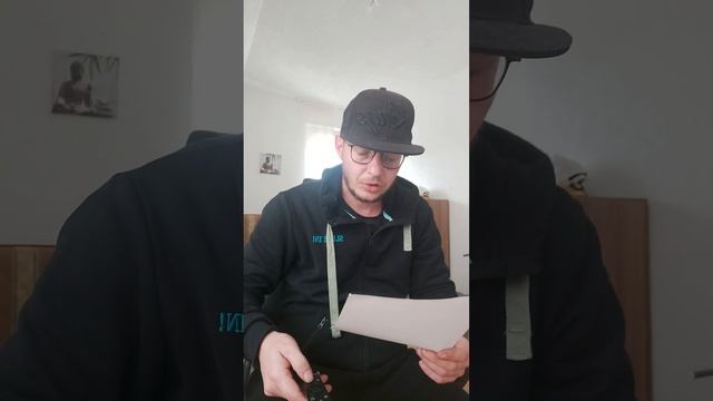 написал свои текст к песни А что патом смотреть онлайн
