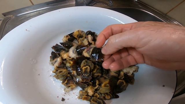 КАК ПРИГОТОВИТЬ МЯСО РАПАНЫ. ГОТОВИМ МОРЕПРОДУКТЫ смотреть онлайн