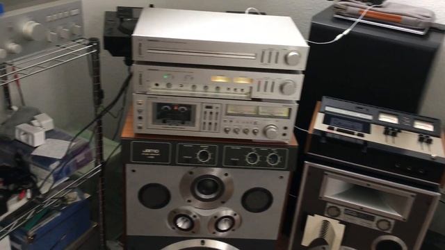 JAMO Studio Monitor J-252  Speaker (1980) + ONKYO TX-3000 Receiver (1980) Playing