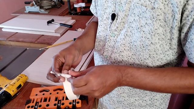 Kitchen Cabinet Wall Hanging Bracket Installation