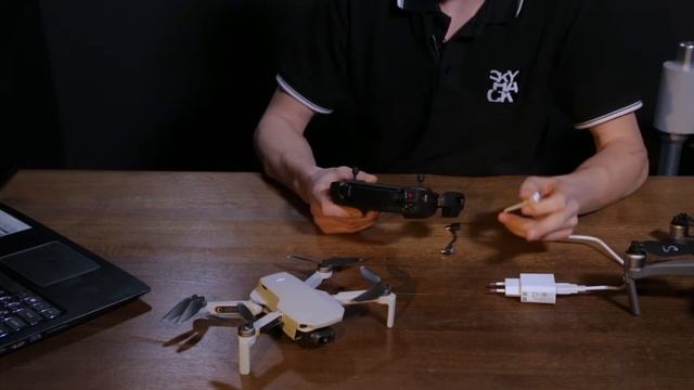 КАК ЗАРЯЖАТЬ ПУЛЬТ DJI MAVIC MINI смотреть онлайн