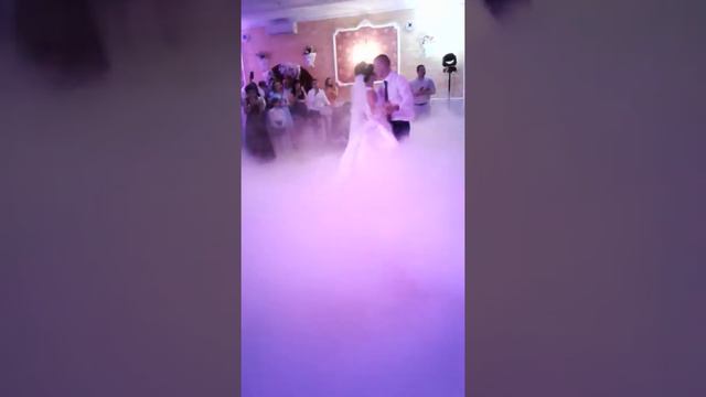 Перший танець молодят смотреть онлайн