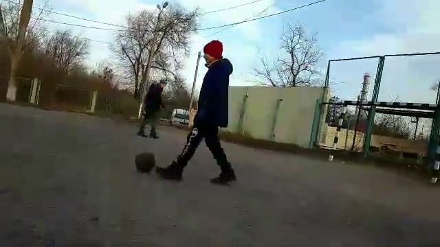 Что??? Мы учимся играть в crossbar challenge? | Кто из нас быстрее научиться? смотреть онлайн