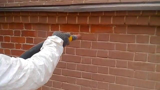 очистка фасада старинного кирпичного здания методом Мягкий бластинг смотреть онлайн