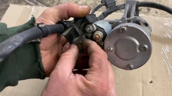 Какие ошибки допускают при снятии стартера Форд Фокус 3 (и 2) последствия.