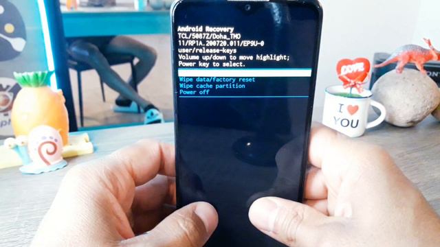 como entrar al menu recuperación TCL hacer hard reset, formatear, resetear de fabrica смотреть онлайн