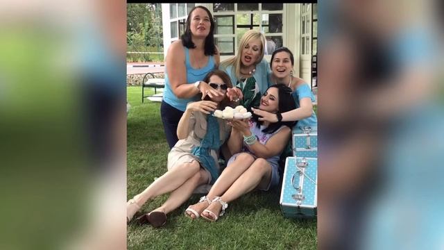 Девичник в стиле Тиффани смотреть онлайн