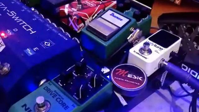Ibanez Tube Screamer ts9 vs Nux Drive Core смотреть онлайн