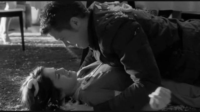 Joey/Mary; New Classic (Acoutsic) смотреть онлайн