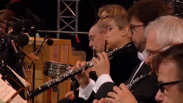 Ravel: La valse ∙ hr-Sinfonieorchester ∙ Andrés Orozco-Estrada смотреть онлайн