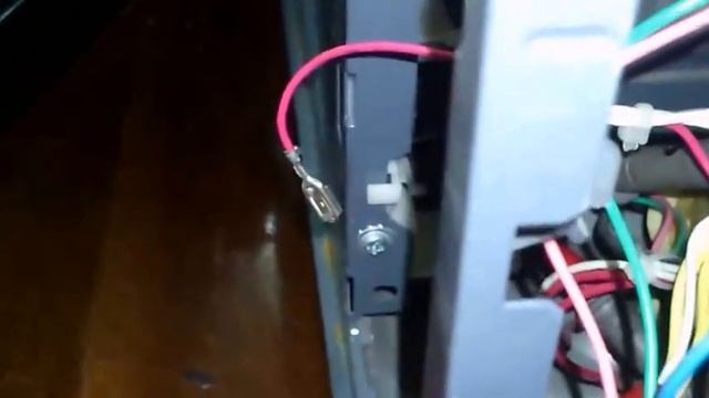 СВЧ проверка микровыключателей. Microwave test microswitches. смотреть онлайн