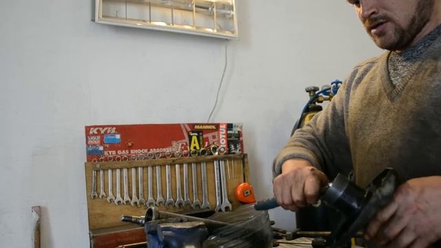 Ремонт неразборного амортизатора своими руками правильно от А до Я. Разборные стойки своими руками. смотреть онлайн