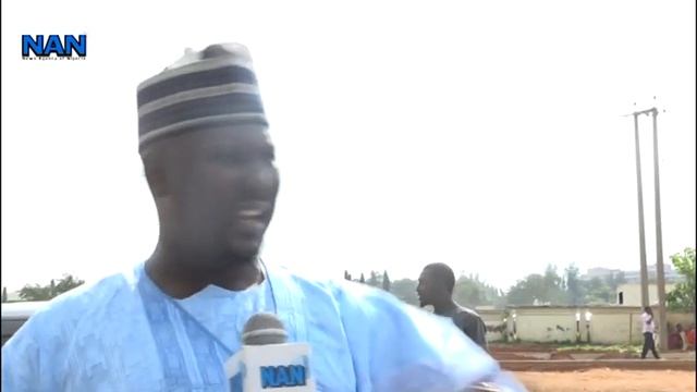 Abuja residents react to Robert Mugabe's Death смотреть онлайн