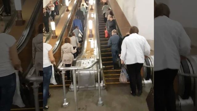 метро Ленинский проспект Москва 22 августа 2018 г. смотреть онлайн