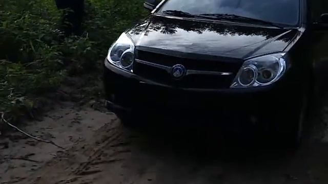 Geely молодец!!!!! Нам вода не беда))))))) смотреть онлайн