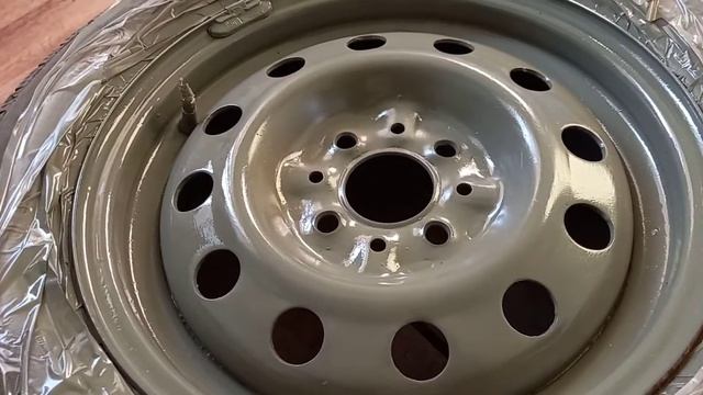 Красим /Часть 1/балончиком AUTON болотный (АЛКИД) цвет штампованные диски,в 2 слоя + Лак (2020г.) смотреть онлайн