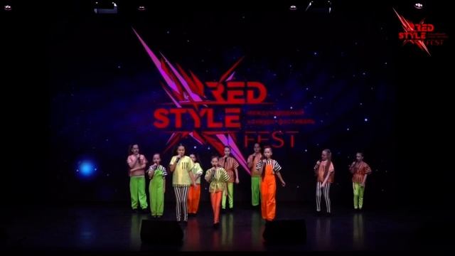 Шоу-группа Шкоды - Танцуем смотреть онлайн